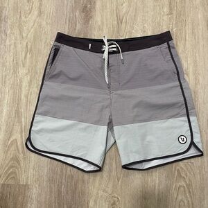 Vuori Men’s Cruise board short